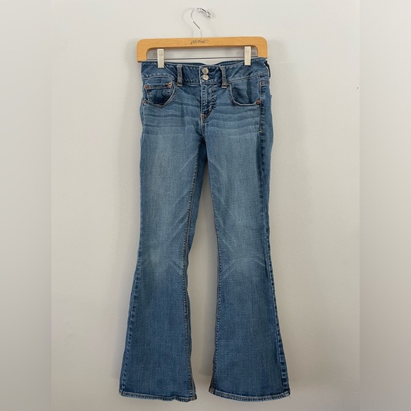 American Eagle Artist super stretch flare jeans size 4 - Picture 1 of 4